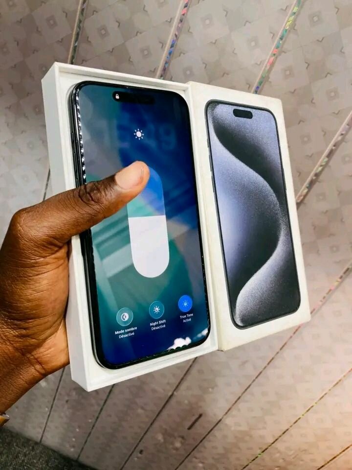 iPhone 15 Pro Max Bleu