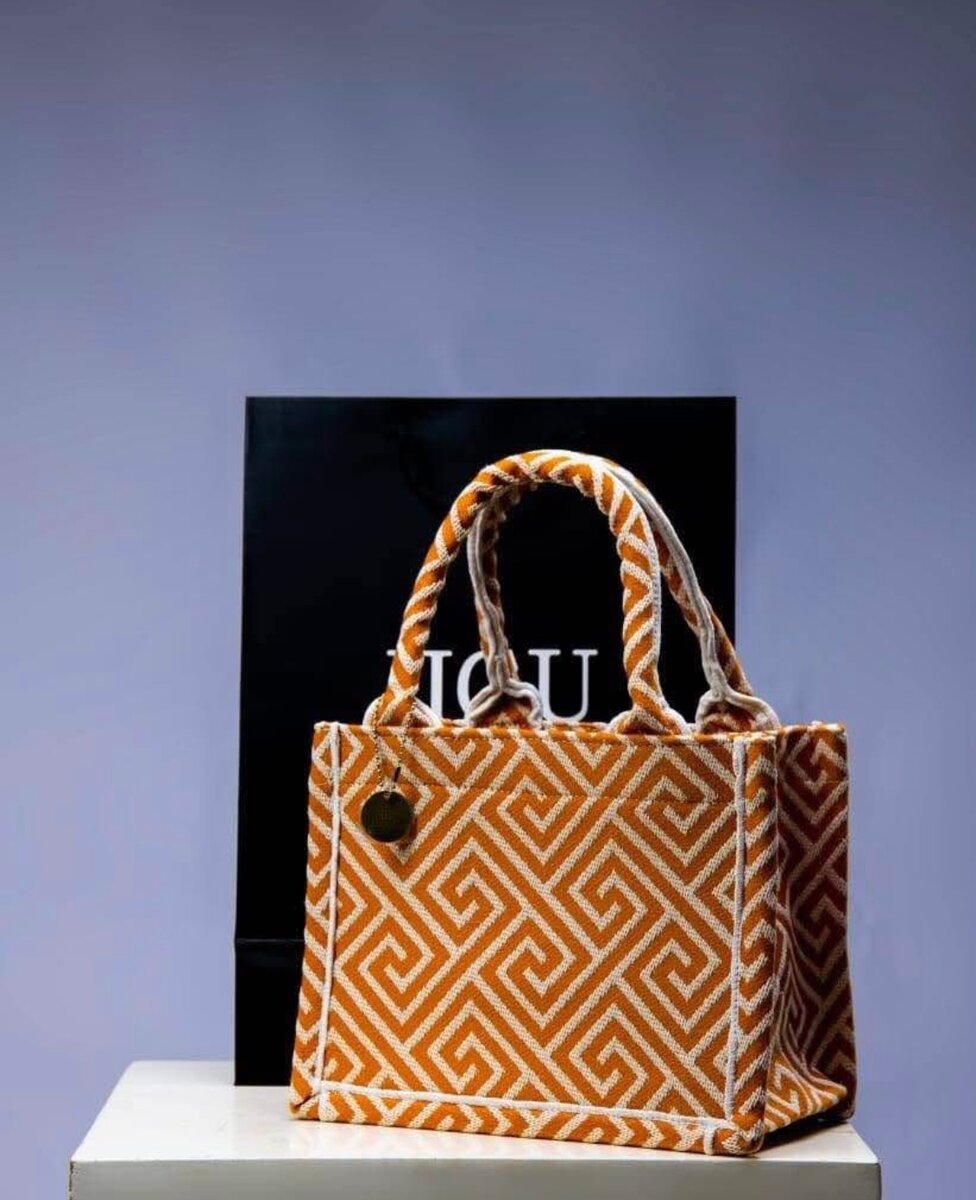 Sac à main géométrique chic