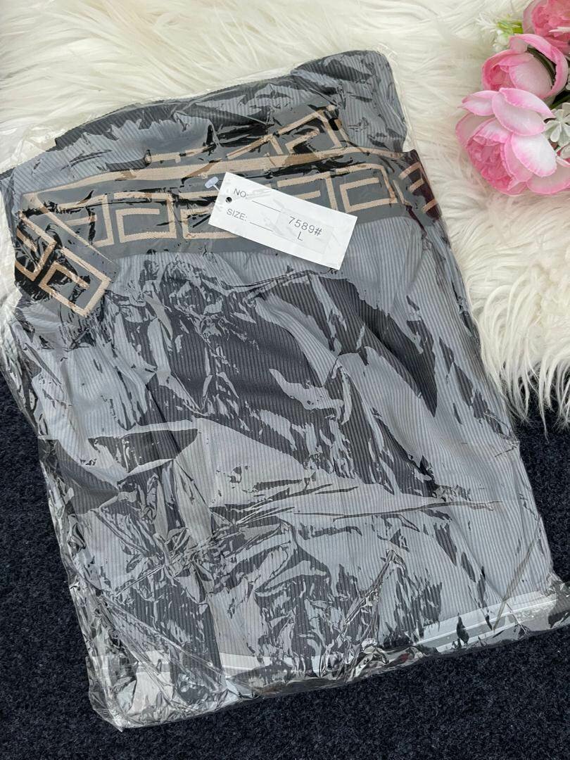 Ladies top and down ,, suitable for the party, etc