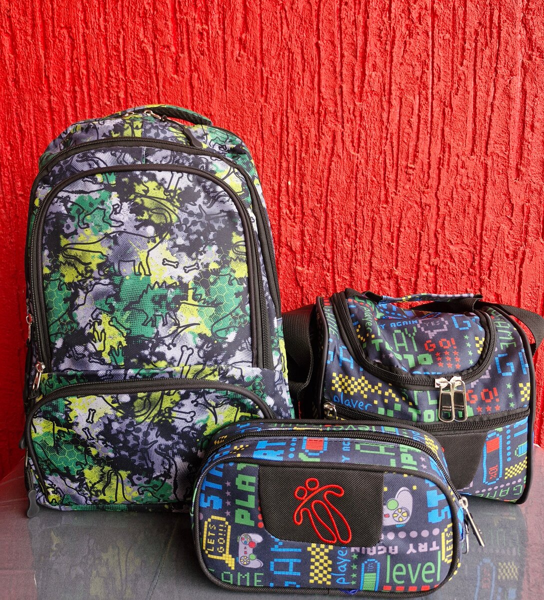 Totto Back Pack with Lunch bag and Pencil Case