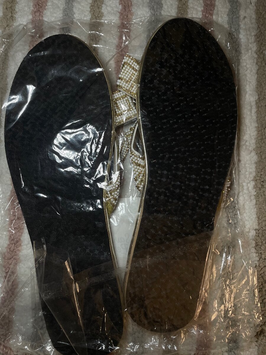 Sandales élégantes perlées