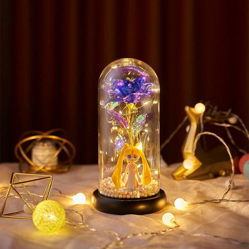 Роза под стеклянным куполом