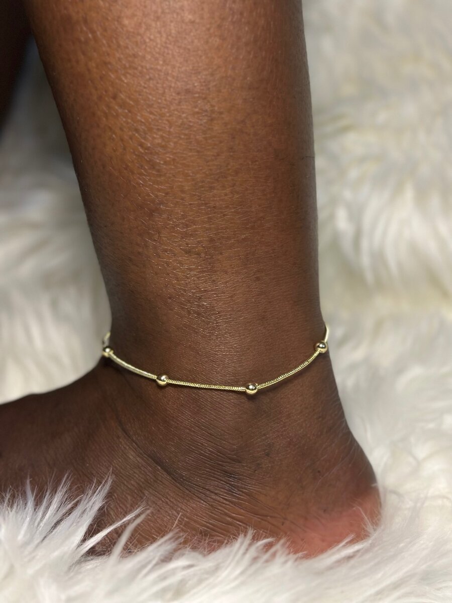 Bracelet élégant doré et perles