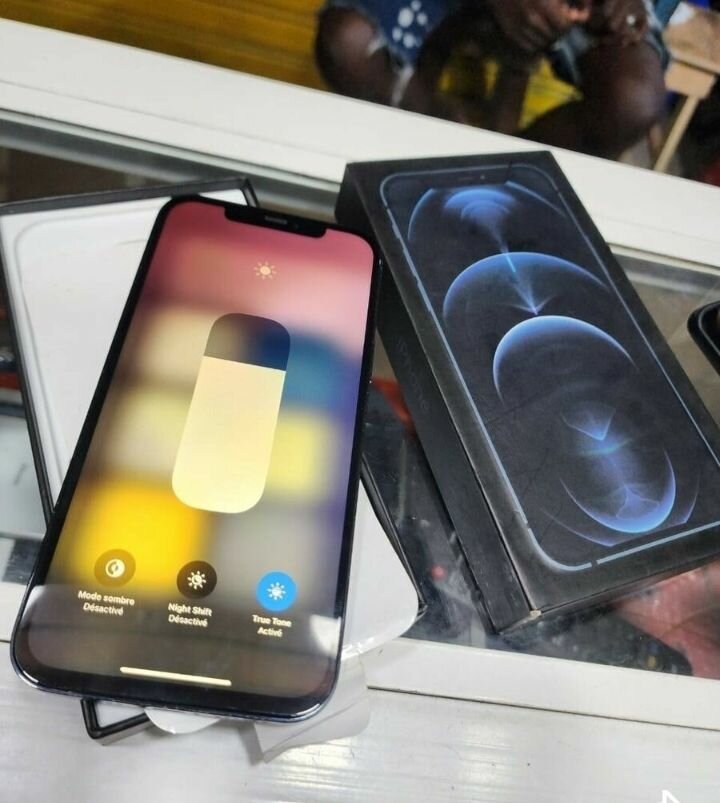 iPhone 12 Pro Max 128GB Bleu