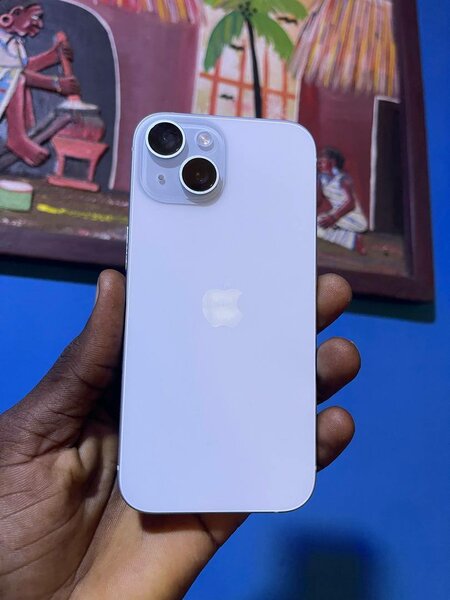 iPhone 15 128G ESIM LOCKED TO AT&T BH100