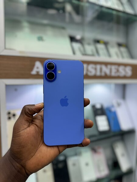 iPhone 16 plus 128Go