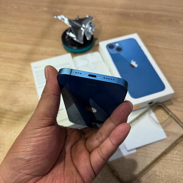 iPhone 13 Bleu 128 Go Neuf