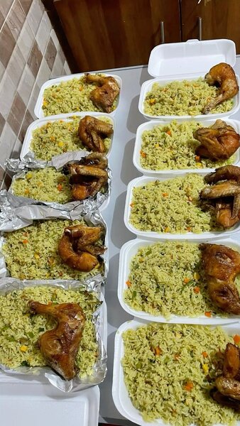 Poulet avec Riz Savoureux