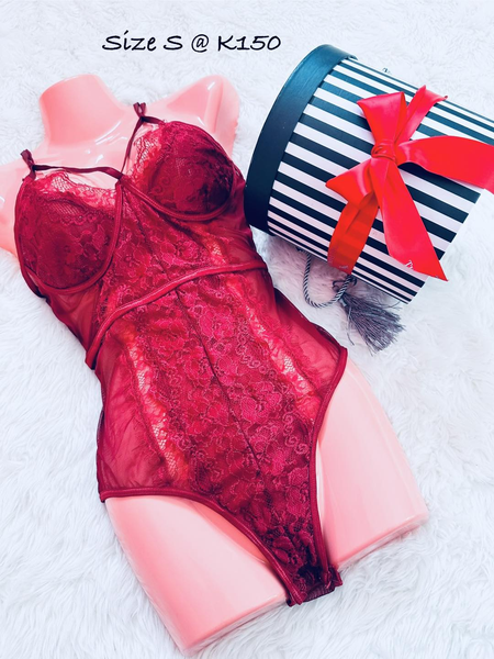 Lingerie rouge