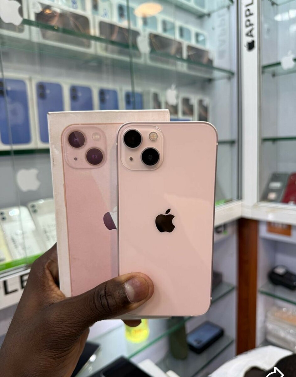 iPhone 13 Rose 128 Go