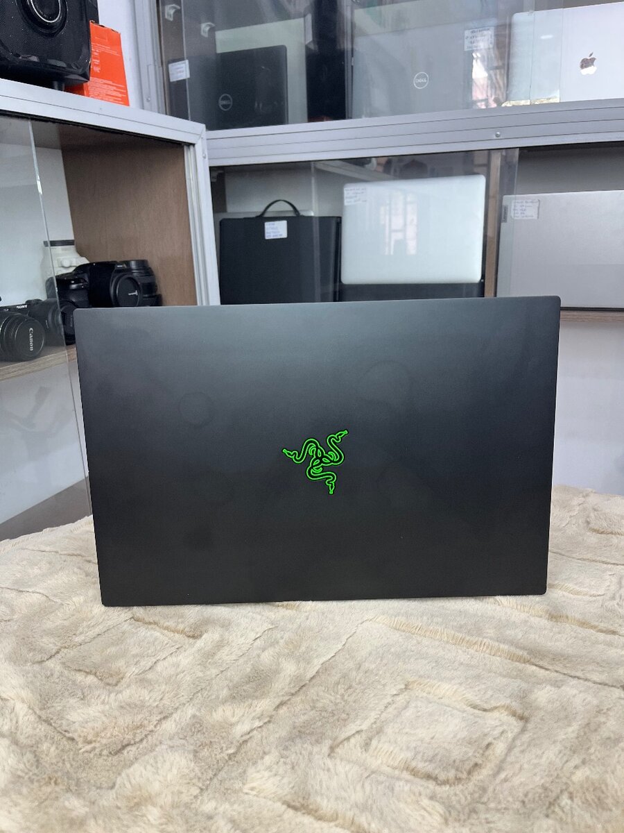 RAZER BLADE 15