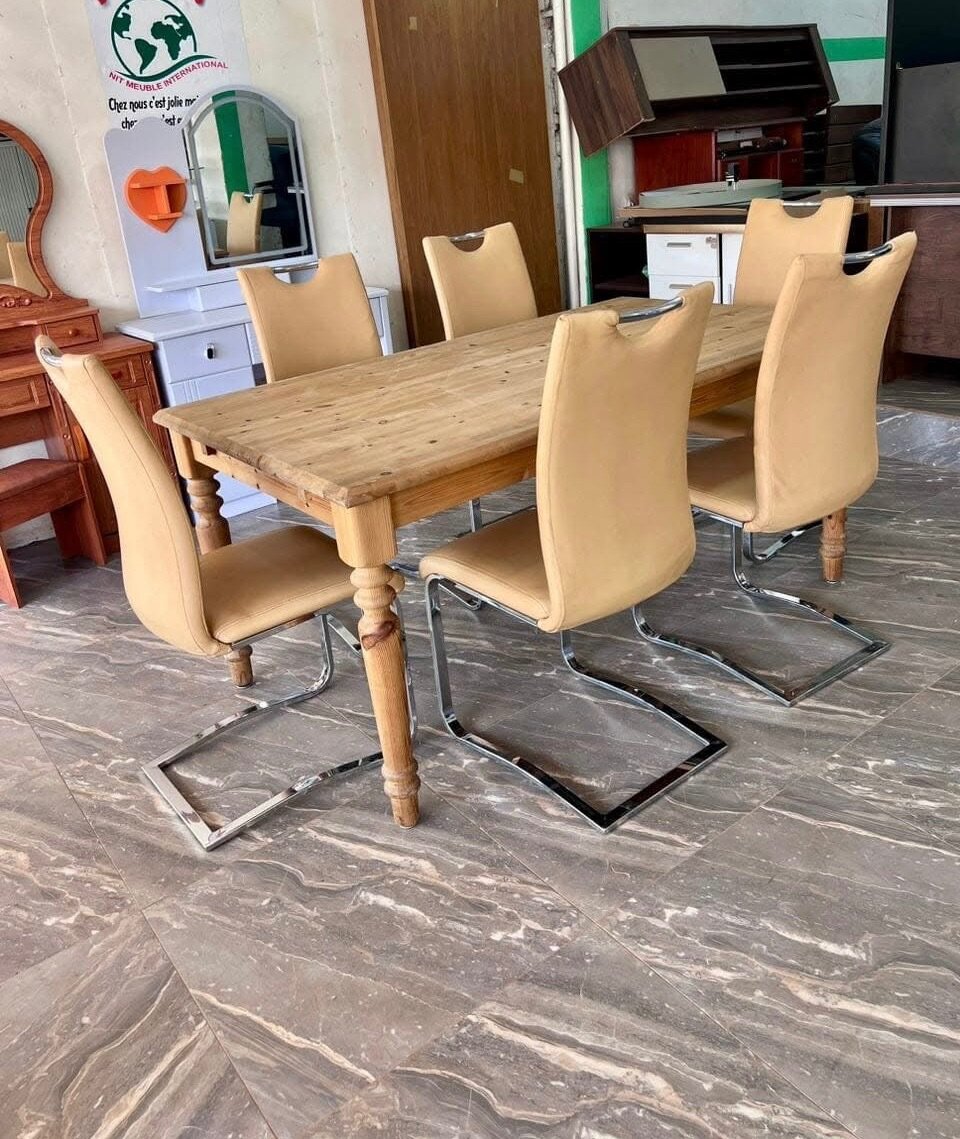 Table à manger 6 chaises