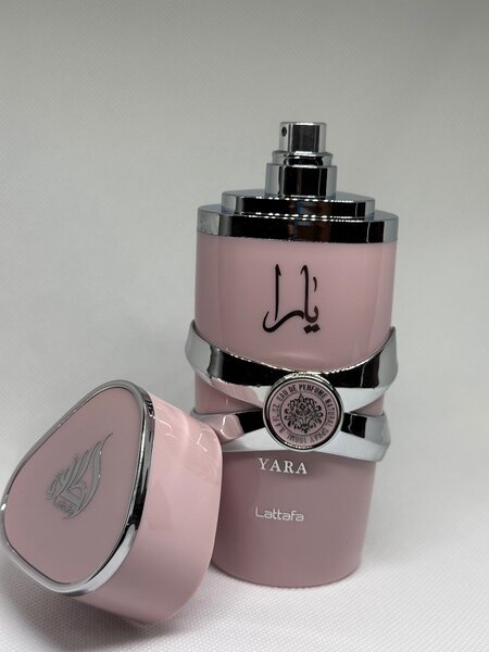 Yara pink perfume