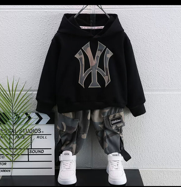 Très joli ensemble pour enfant