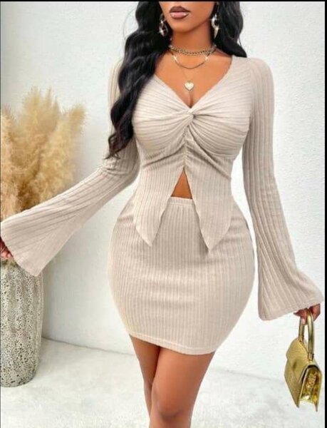 Ensemble top noué et jupe