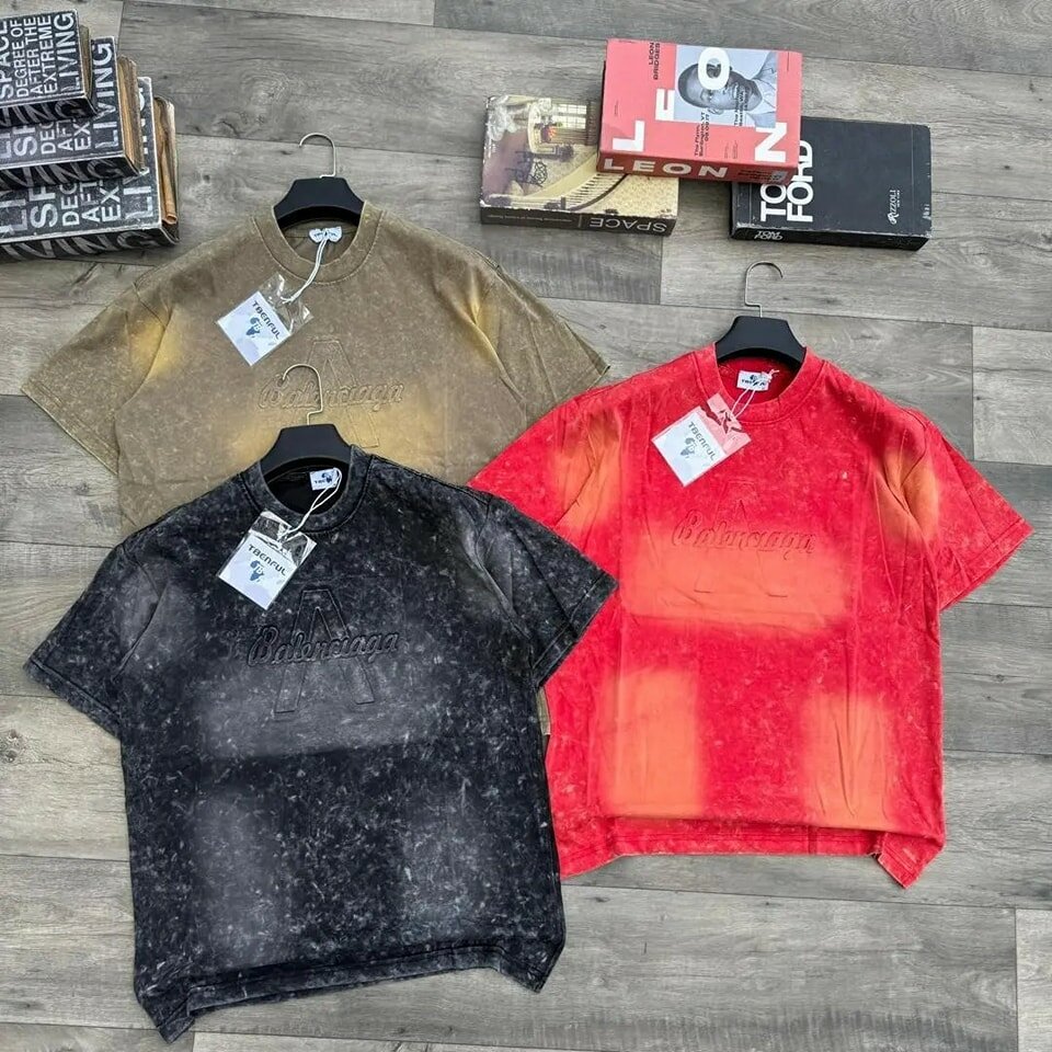 Loose vintage T-shirt Balenciaga