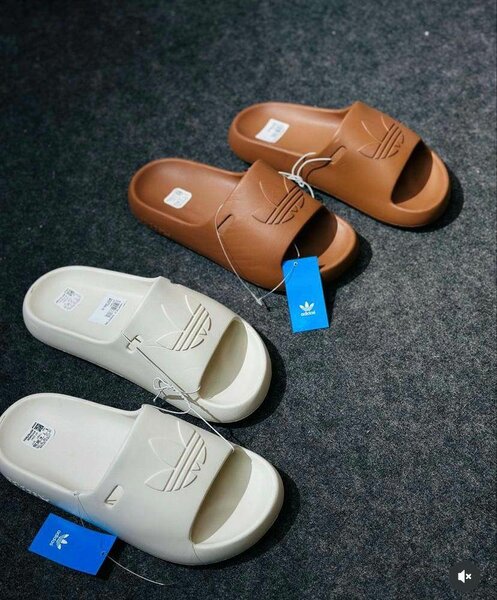 Claquettes original adidas