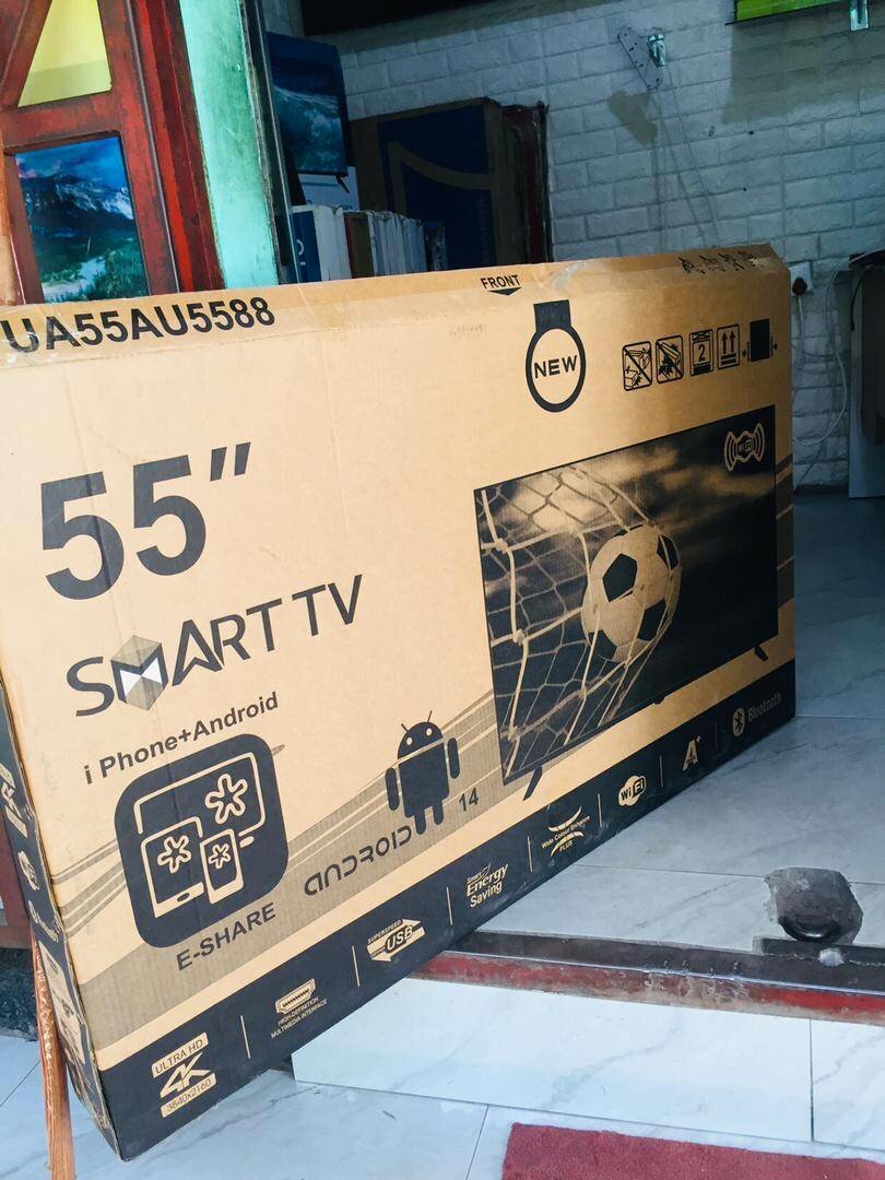 TV's brand new Samsung smart