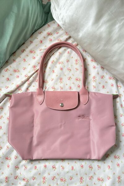 Sac à main pliable rose élégant
