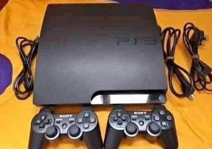 Console de jeu Sony PS3 Slim