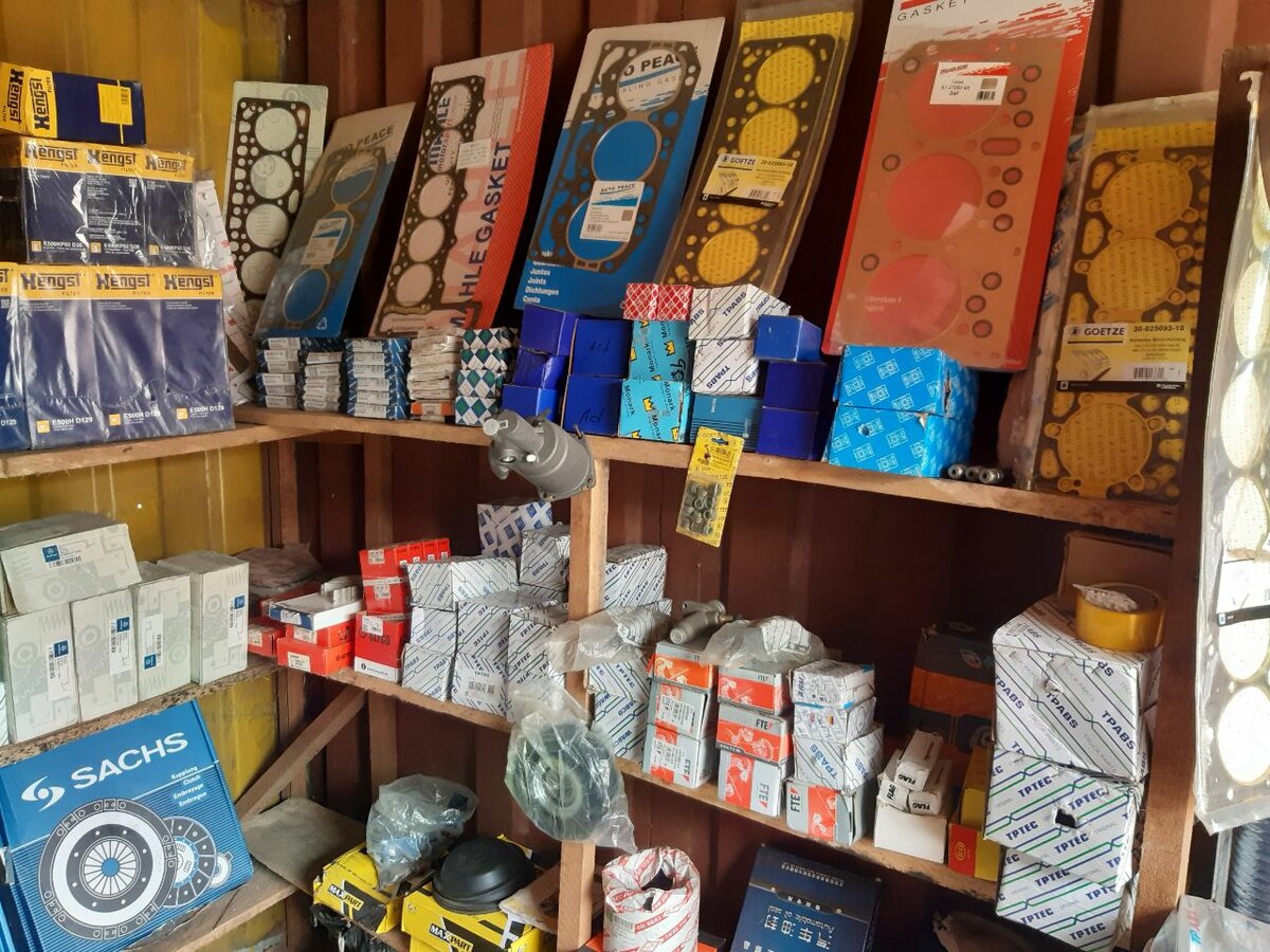 All trucks engine parts