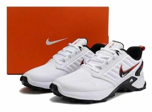 Chaussures de sport blanches