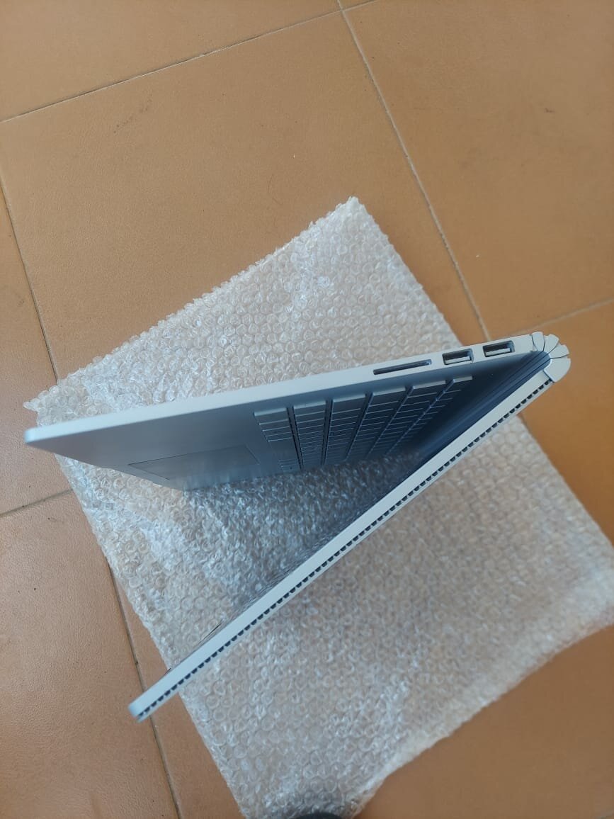 SURFACE PRO BOOK