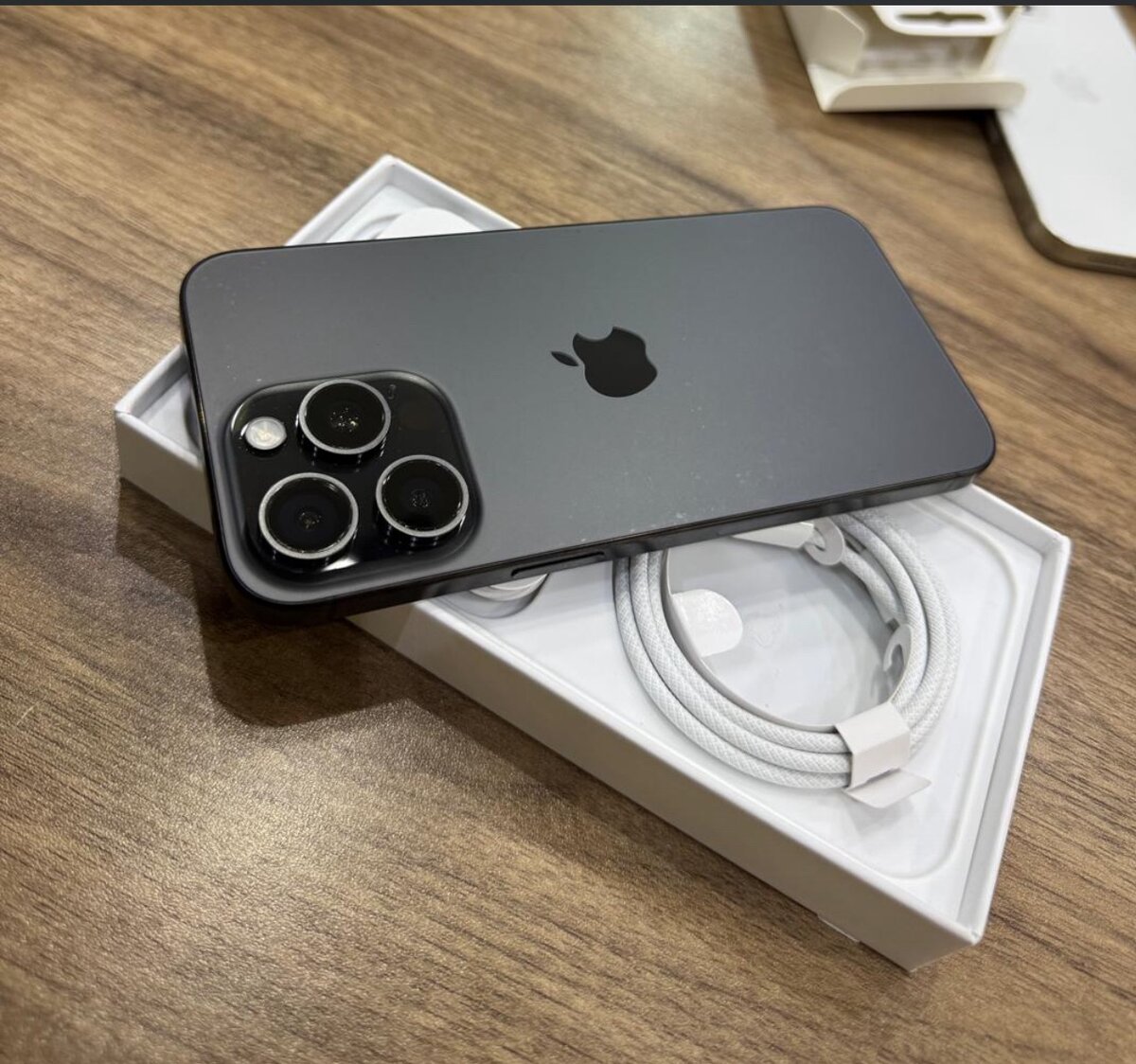 IPHONE 15 PRO MAX 256GB