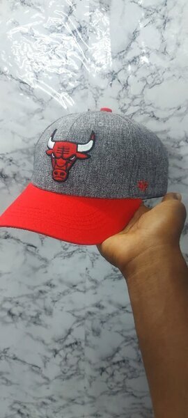 Casquette Bulls grise/rouge