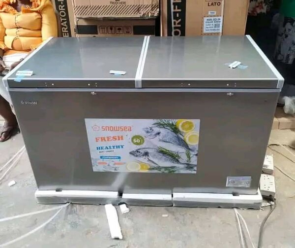 CHEST FREEZER 150 Liters