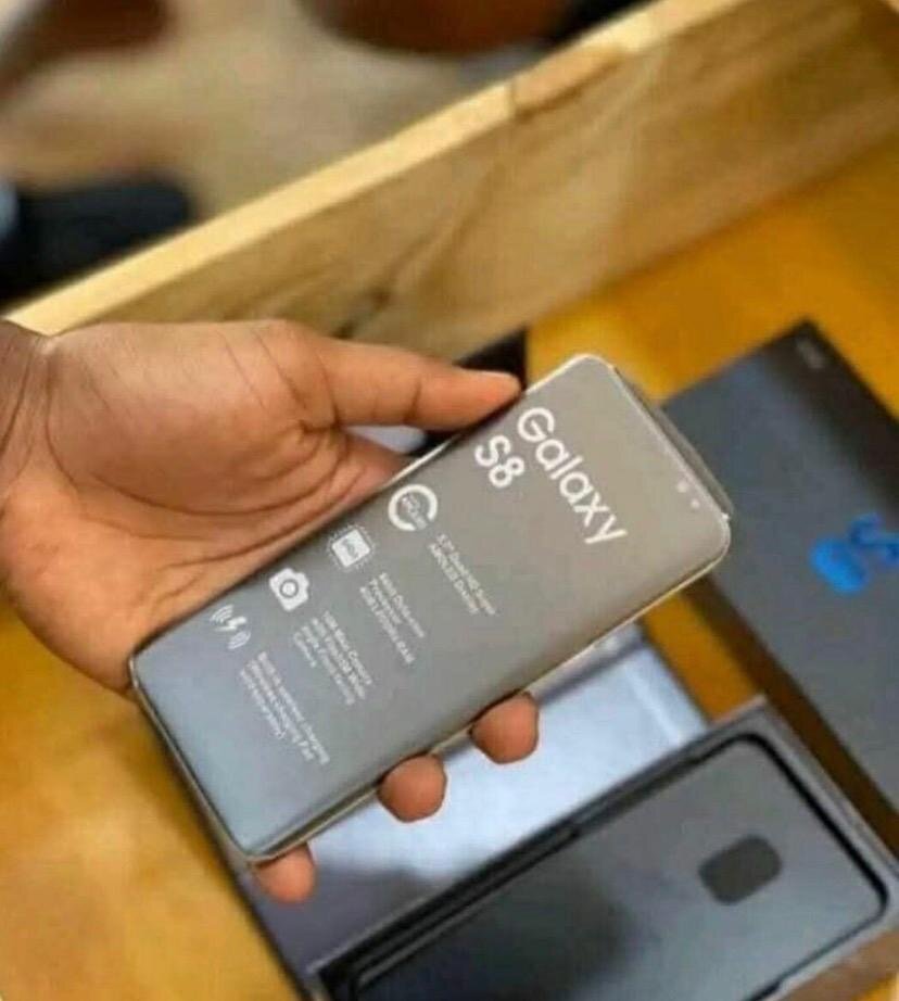 Samsung Galaxy S8 Silver