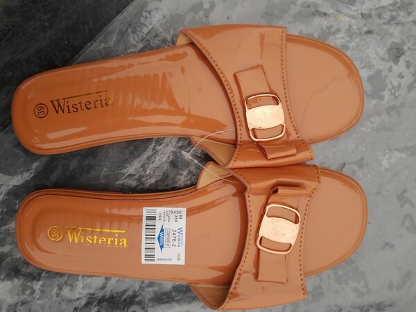 Sandales plates Wisteria en cuir marron