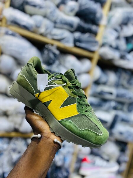 Chaussures de sport vertes tendance