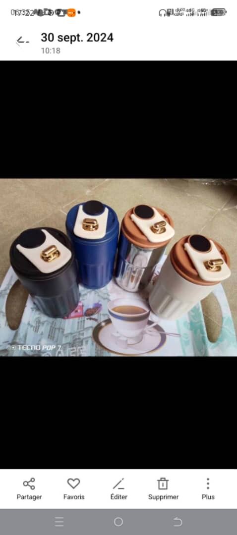 Thermos isotherme avec tasses