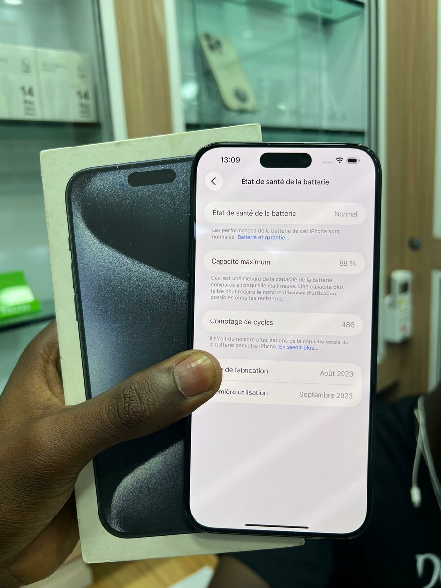 iPhone 15pro max 512Go très pr