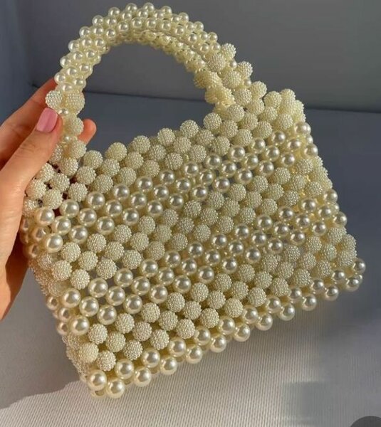 Sac à main perles élégant