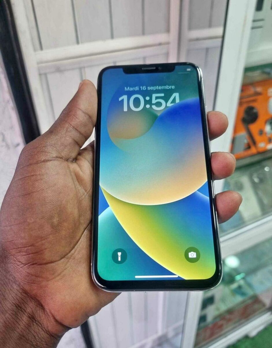 iPhone X — Smartphone élégant