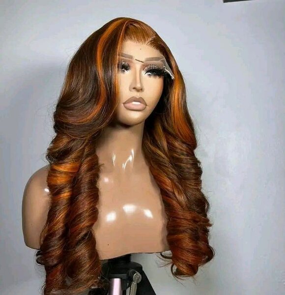 Perruque bouclée longue ombrée