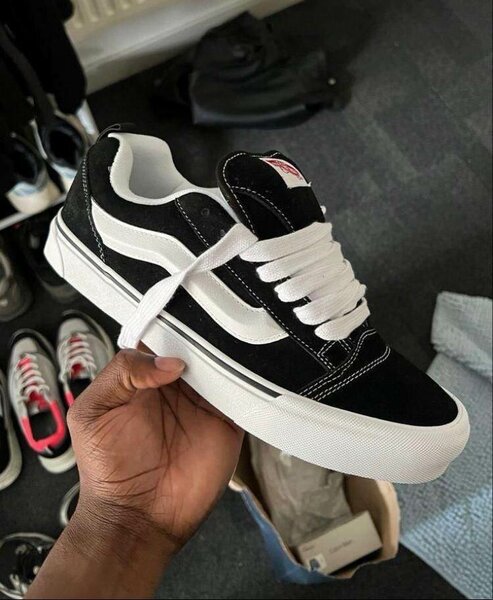 Baskets noires à lacets unisexes