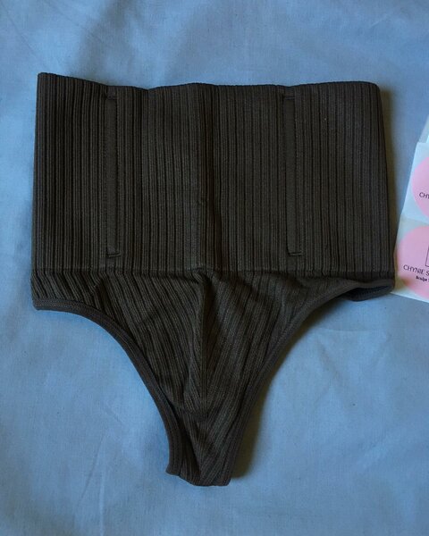HIGHWAIST BONED THONG brown