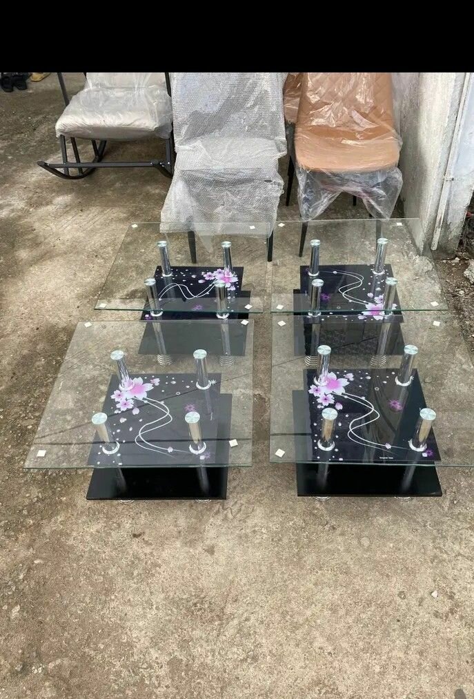 Table basse en verre moderne