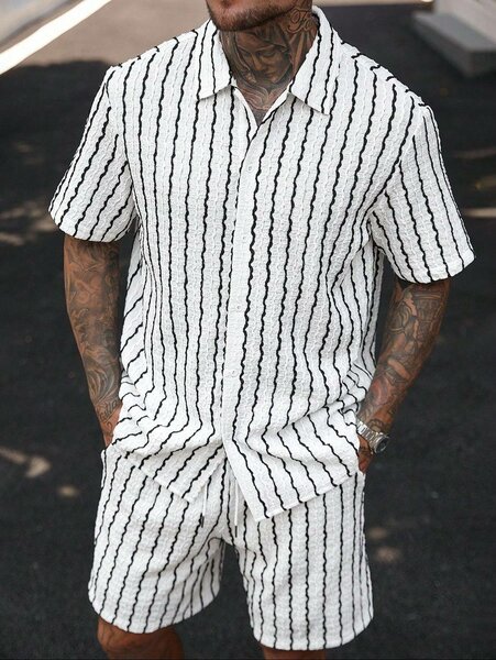 Set de chemise et short rayés