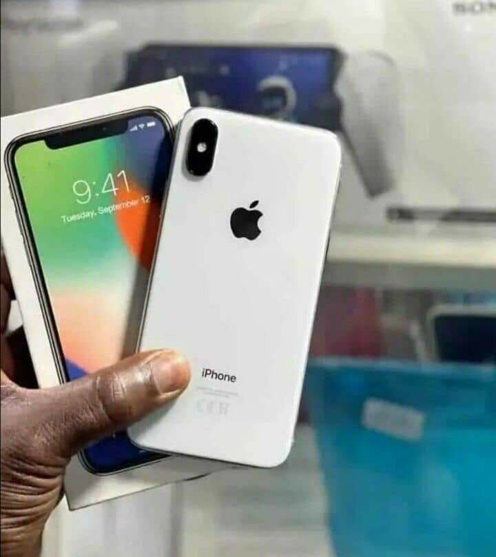 iPhone XS - 64 Go Argent