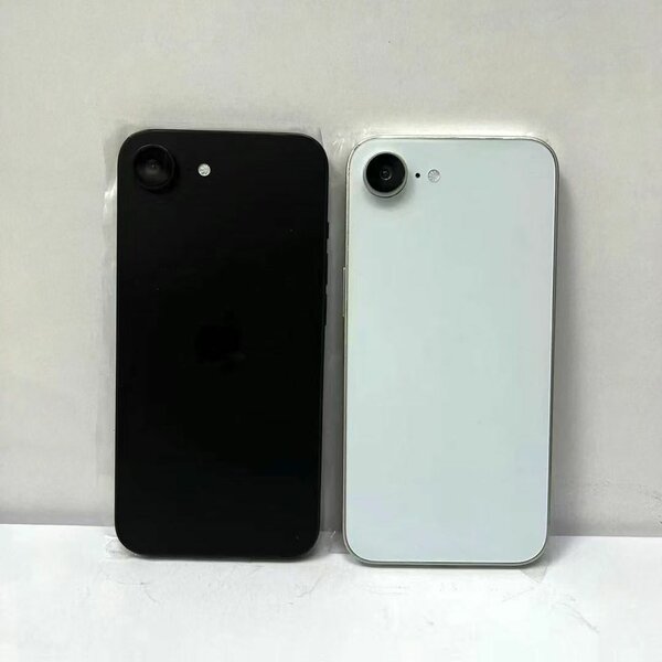 iPhone 16e