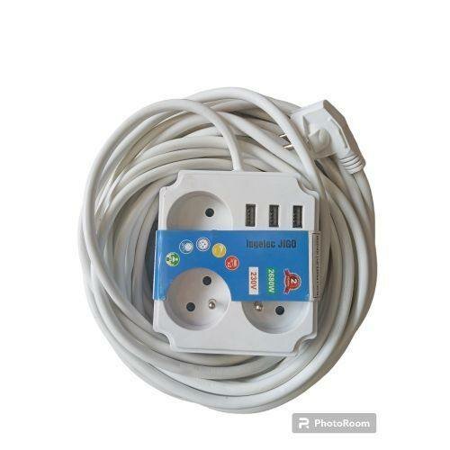 Multiprise avec ports USB