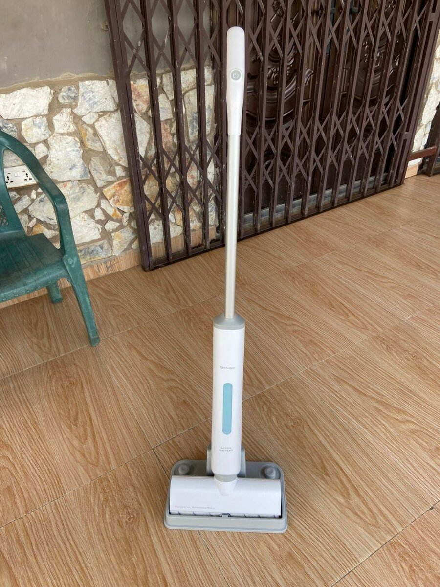 Sauber cleaning machine