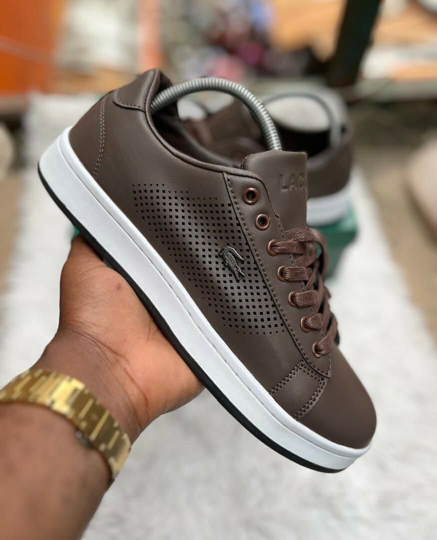 Sneakers en cuir marron homme