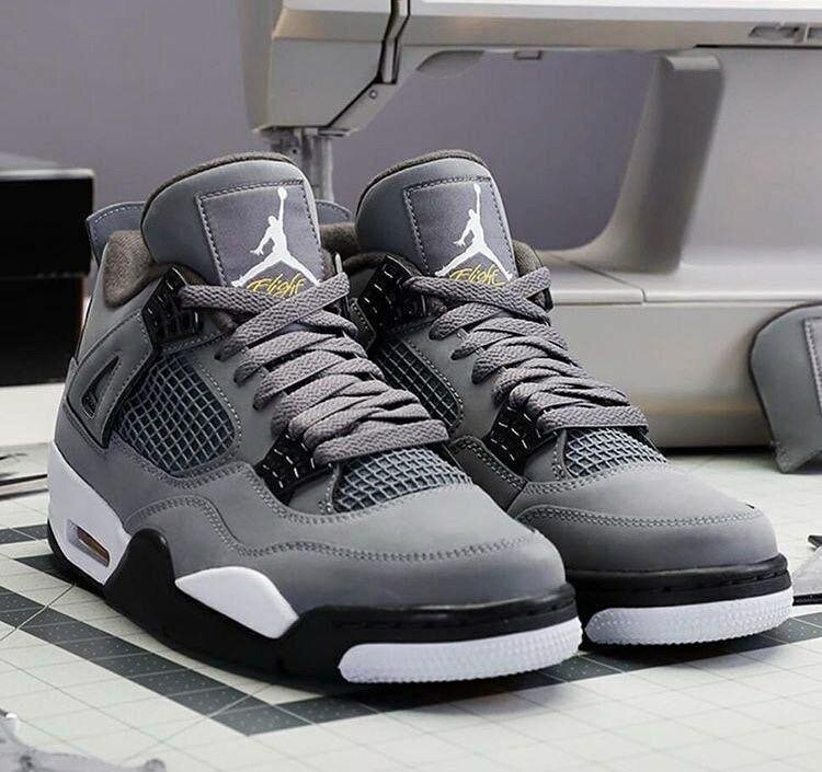 Jordan 4 ash