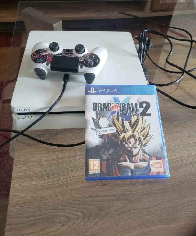 Console PS4 Slim avec Manette