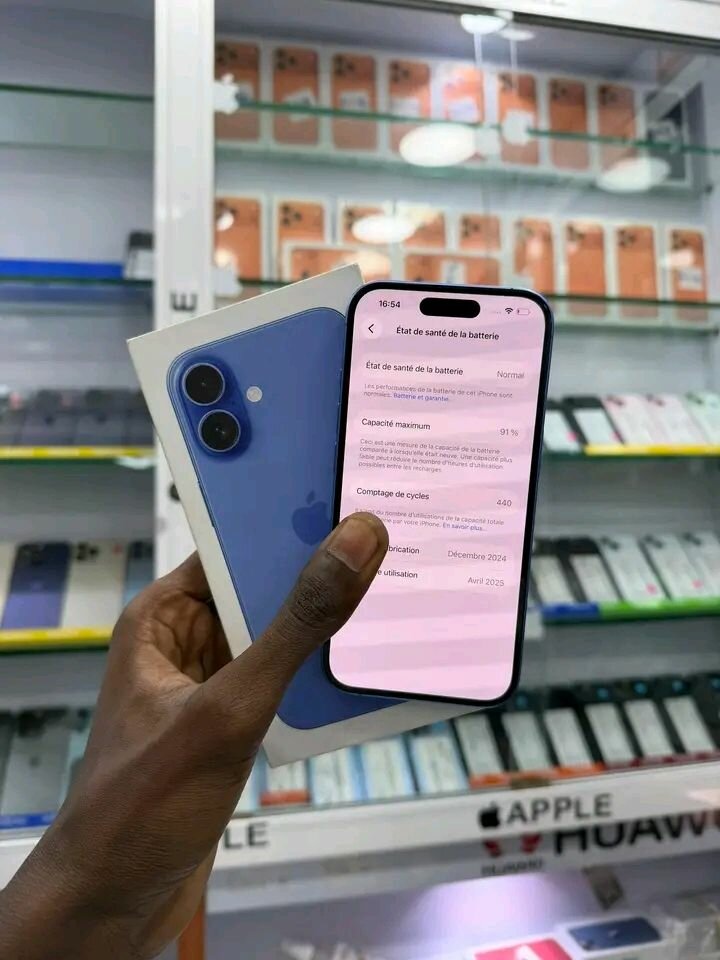 iPhone dernière génération bleu